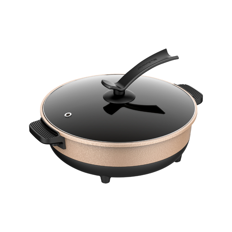 How do electric cooking pots compare to traditional cooking methods in terms of energy efficiency?